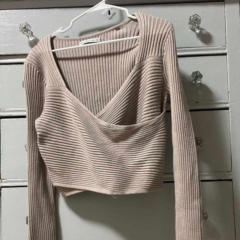 Abercrombie Cropped Wrap Sweater Size XL
